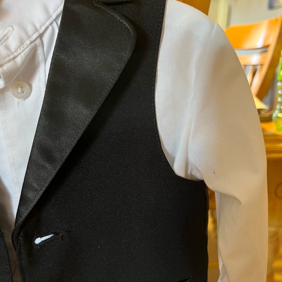 Starting out baby boys 4 pc tux-vest set - Picture 4 of 5